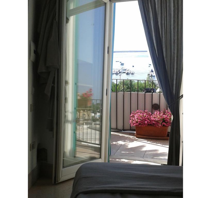 La Dolce Vista - B&B Di Charme 曼弗雷多尼亚 外观 照片